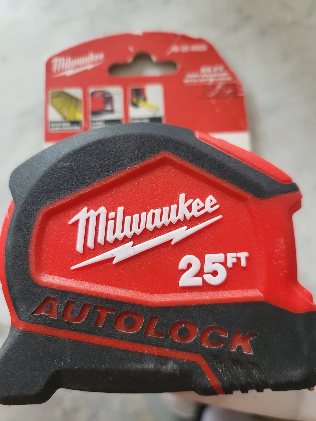 New Milwaukee 25ft Autolock Tape Measure