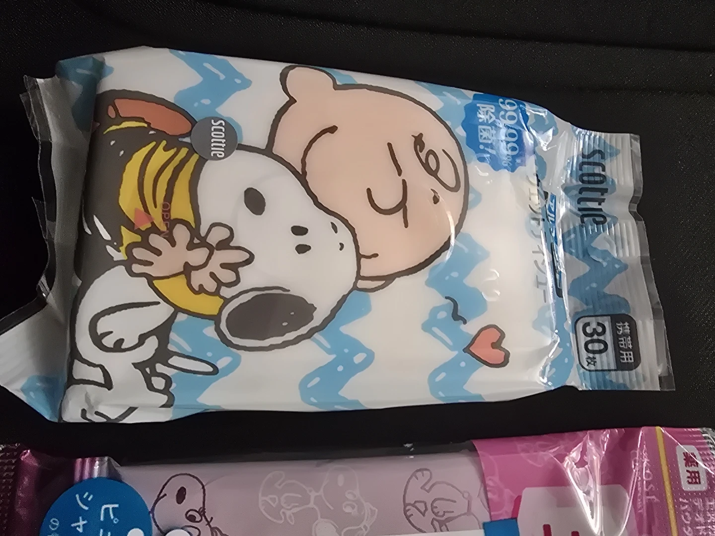 🏈 2 Japan  Snoopy Wet tissues - photo 3