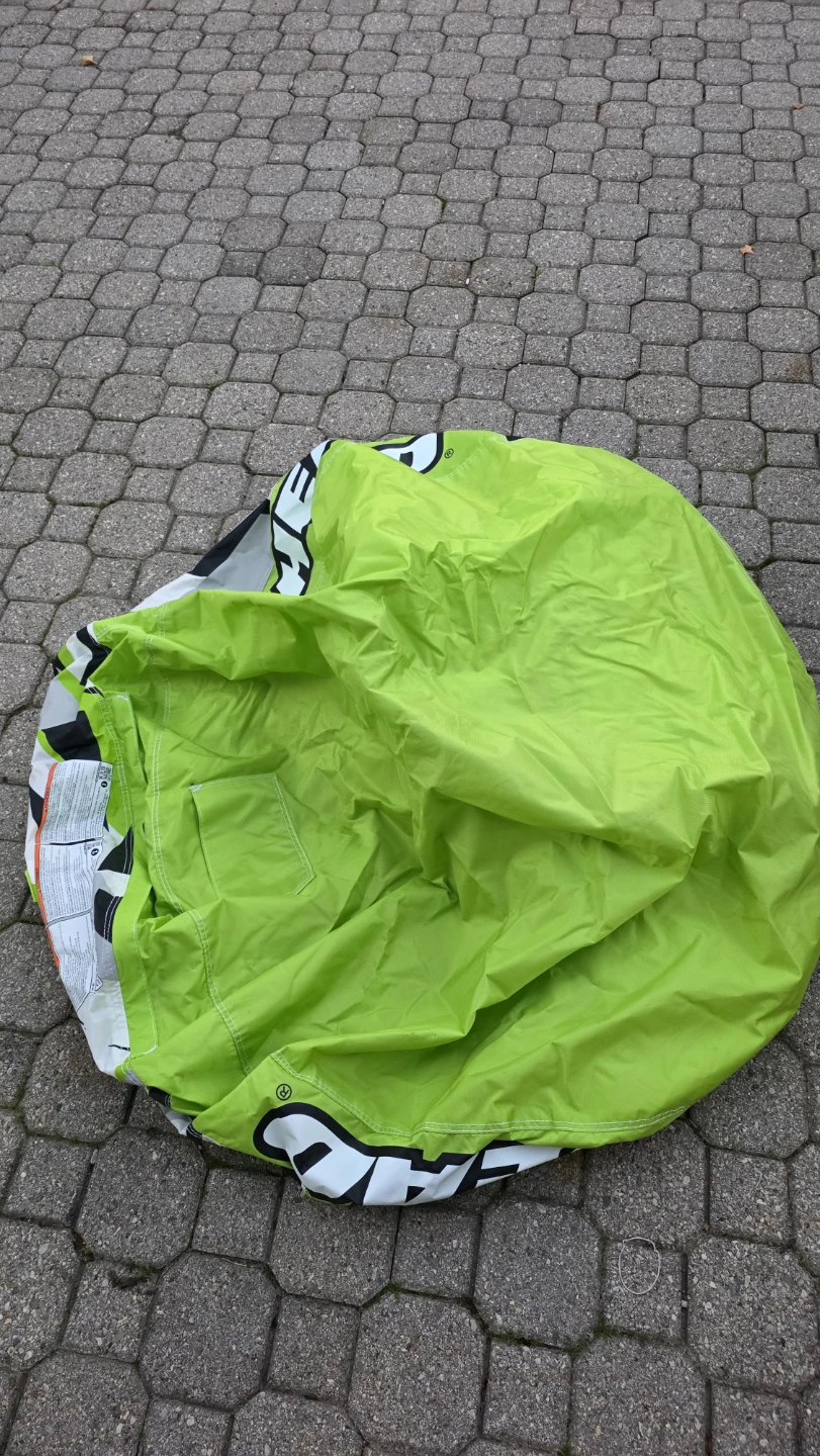 Airhead Slice Towable Tube - photo 3