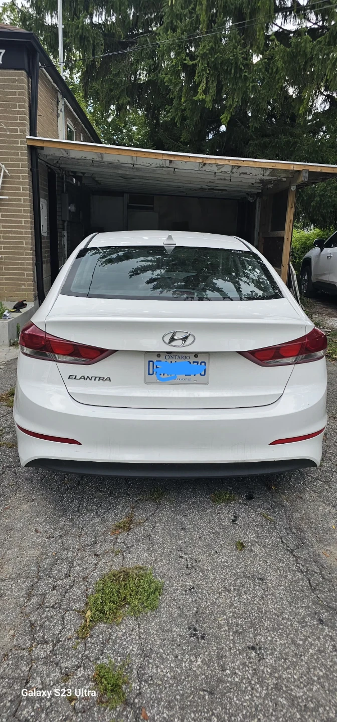2018 Hyundai Elantra – Automatic - photo 3
