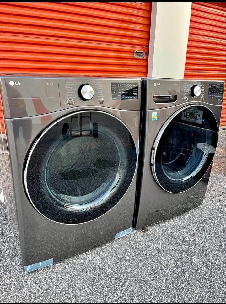 LG ThinQ Washer and Dryer Set - photo 2