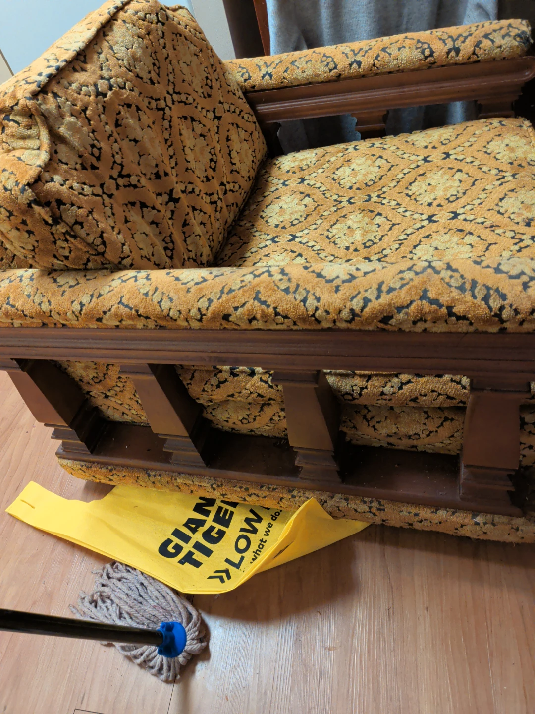 Unique chair - photo 2