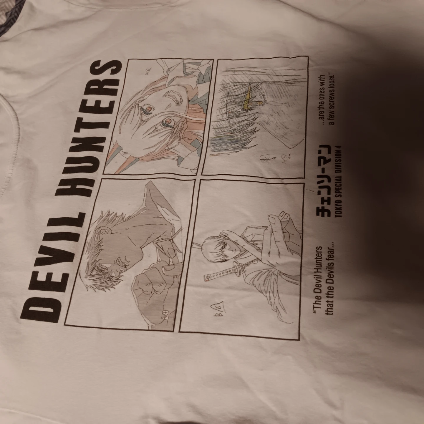 Uniqlo Chainsaw Man Devil Hunters T-Shirt - photo 2