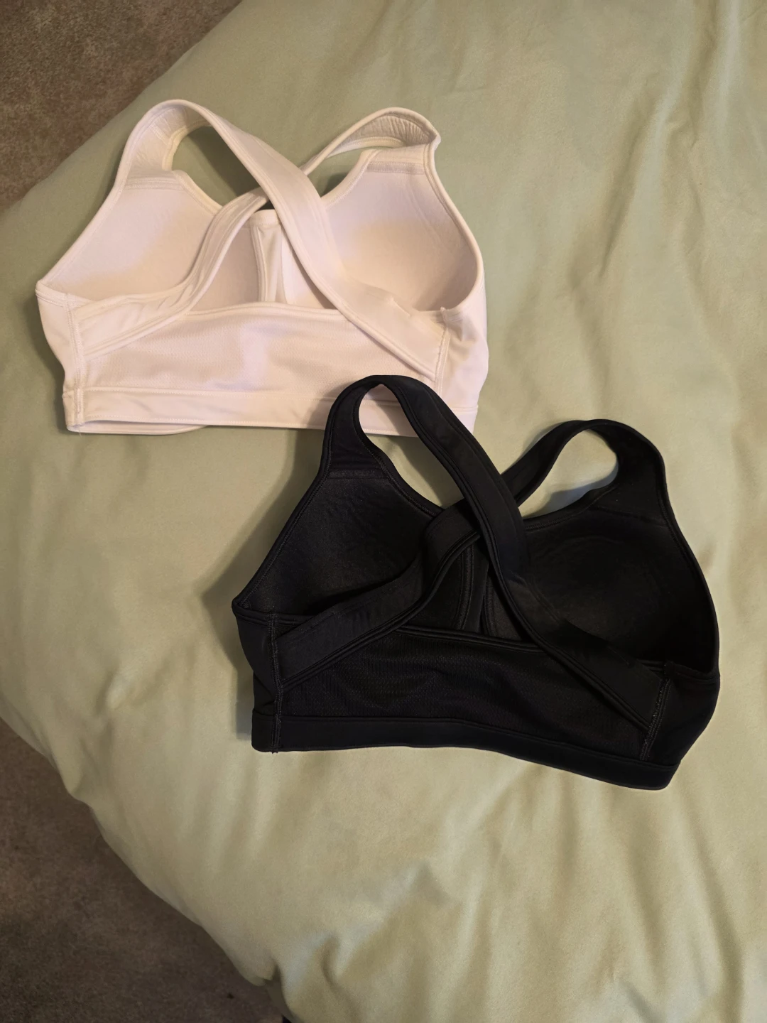 Under Armour Sports Bras - photo 2