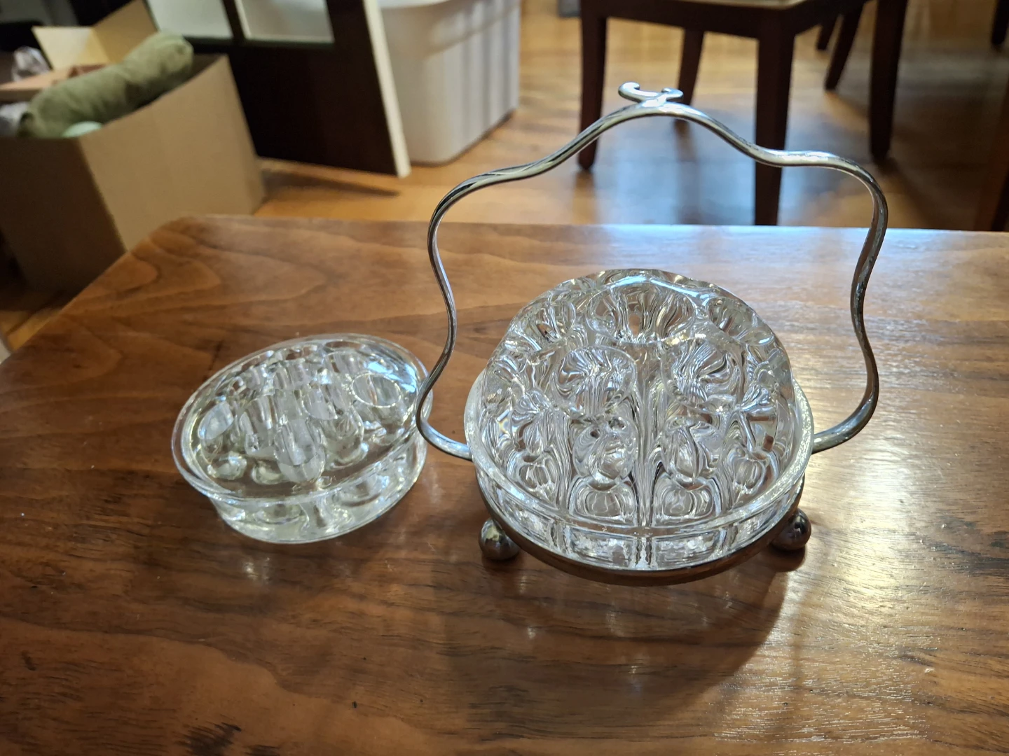 Vintage Cristal d'Arques Reims Flower Frog with Metal Stand - photo 3