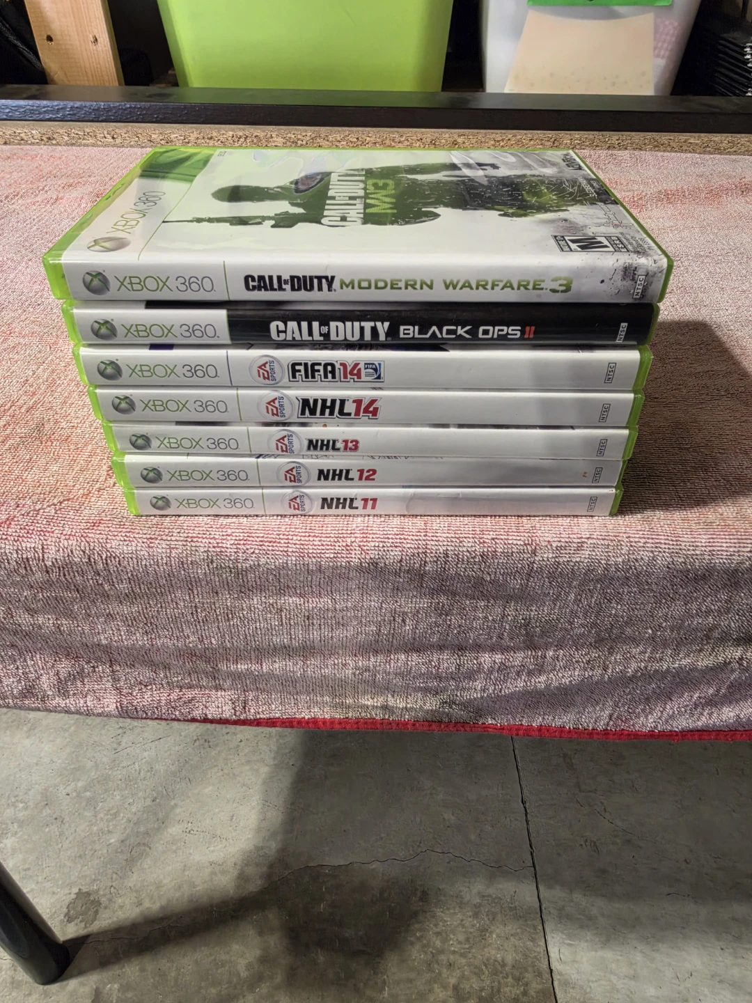 Xbox 360 4GB Console Bundle with Games and Controllers - photo 3
