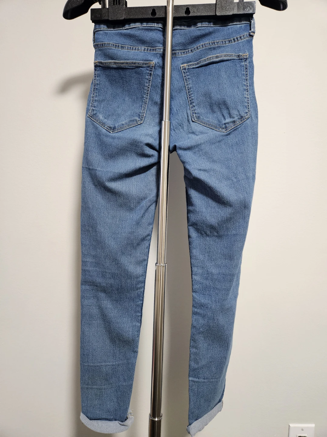 H&M Denim relaxed skinny jeans, size 26 - photo 3