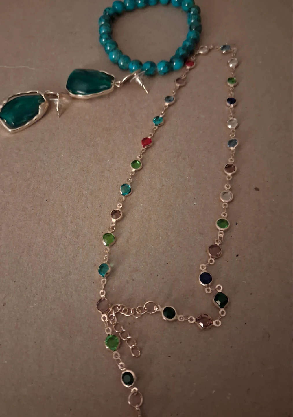 Turquoise Bead Bracelet and Multi-Colour Stone Necklace - photo 4