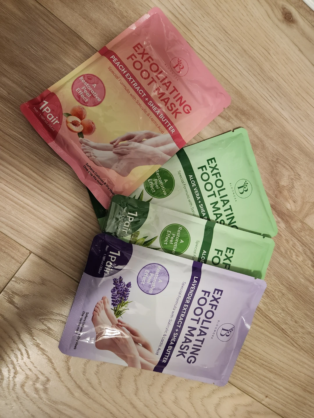Bloomora Exfoliating Foot Masks (3 Pack) 🏈