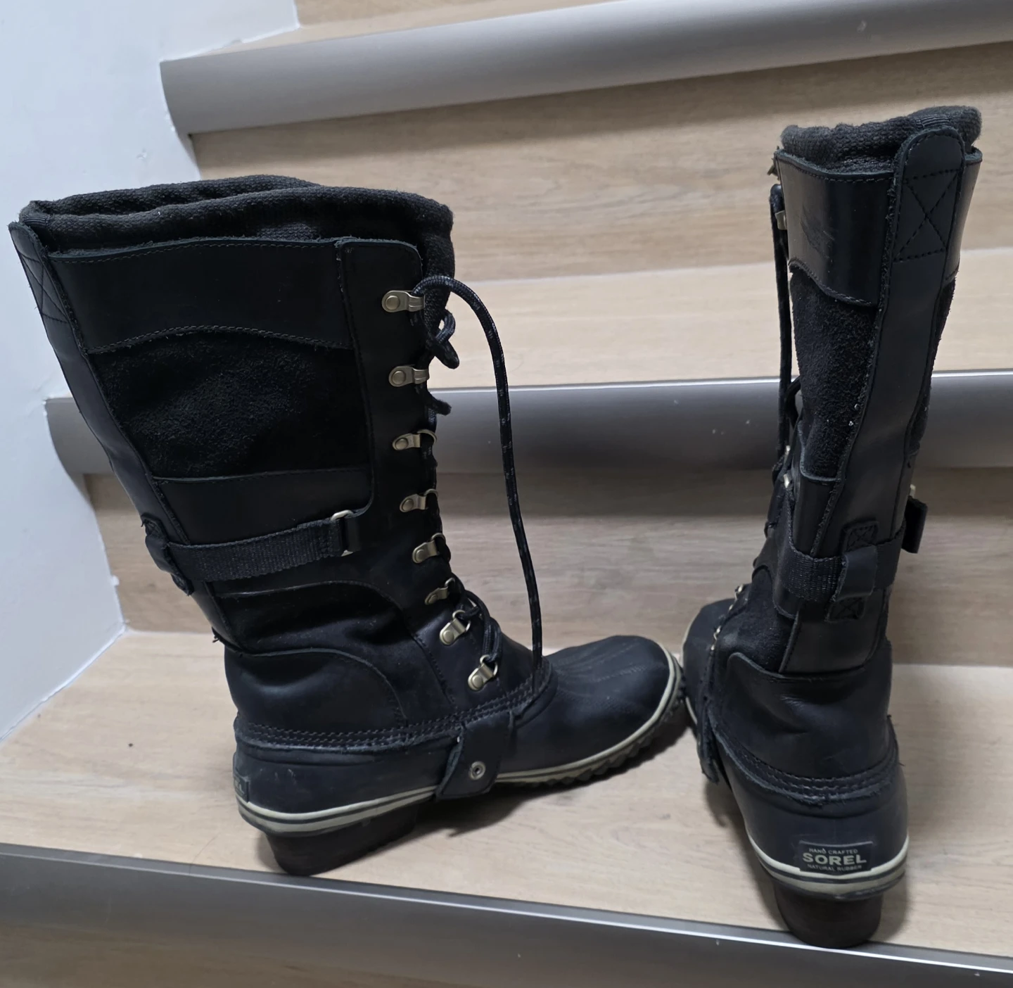Sorel Black Leather Winter Boots ladies size 10.5 - photo 4