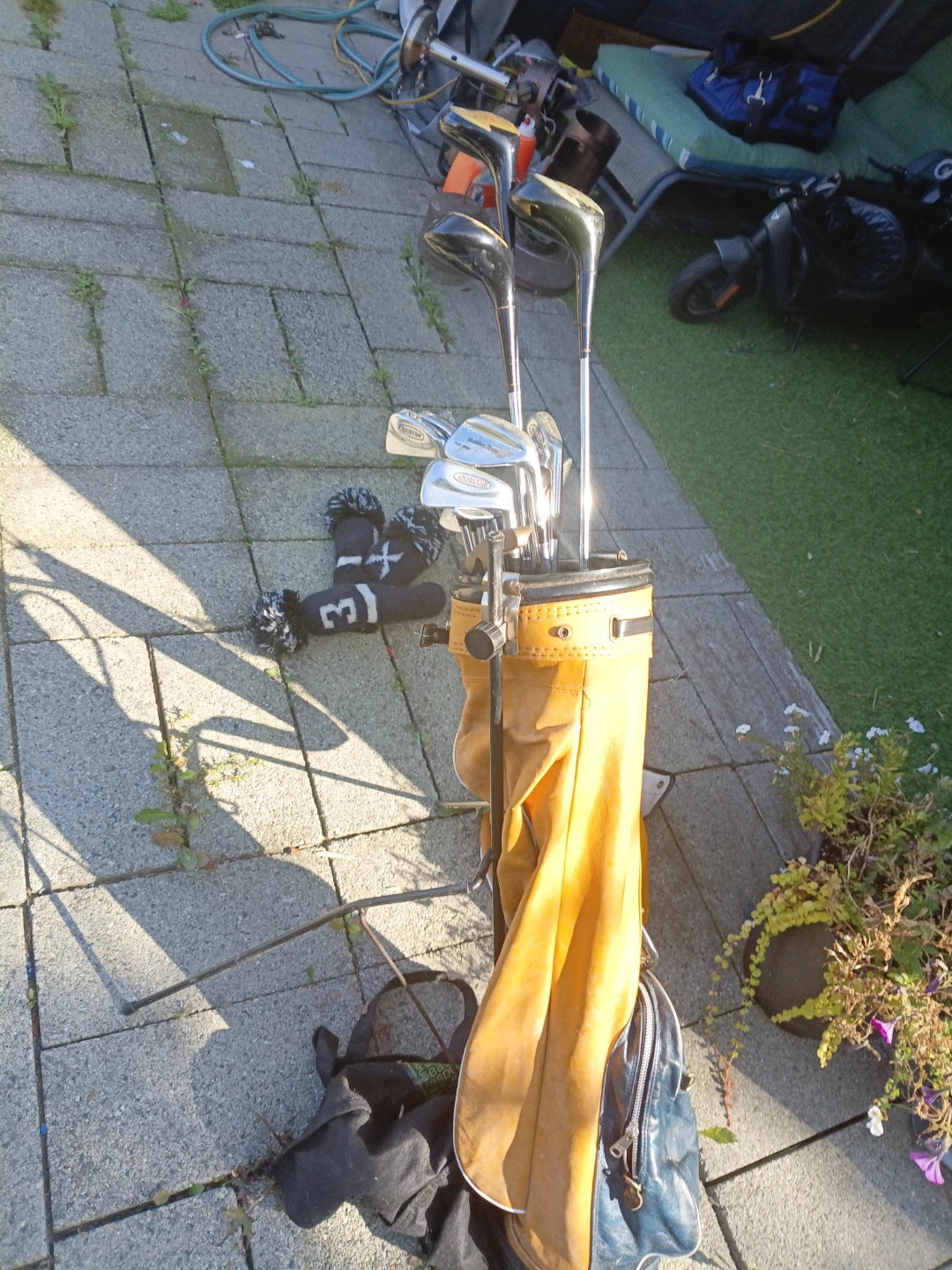 Vintage Ram Golf Club Set with Bag - photo 2