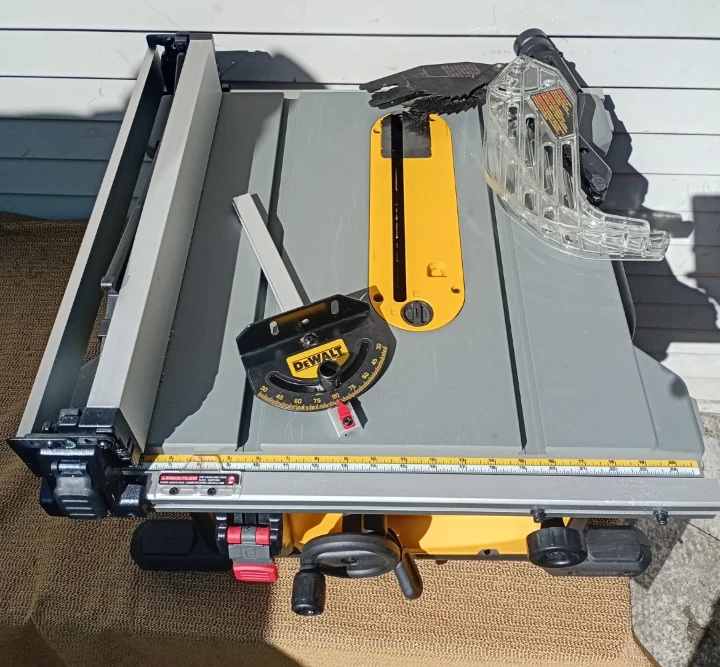 DEWALT Table Saw [ near"mint-condition ] - photo 2