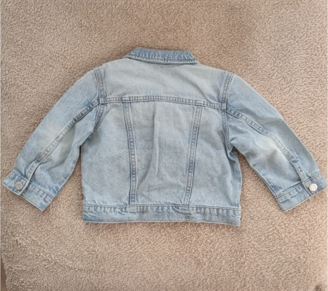 H&M T2 Toddler Light Wash Denim Jacket - photo 2