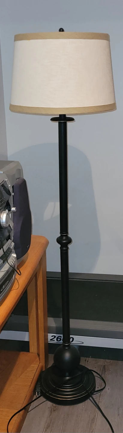 Table and Floor Lamp - trilight. - photo 2