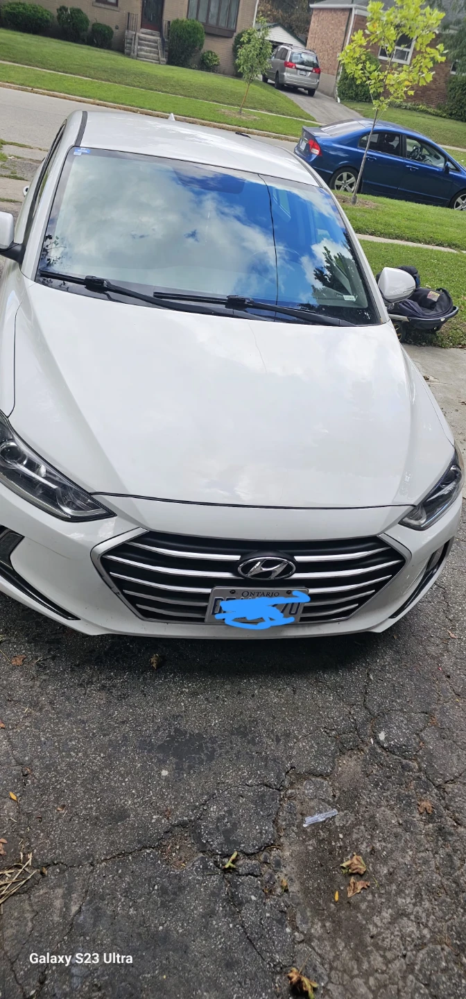 2018 Hyundai Elantra – Automatic - photo 2