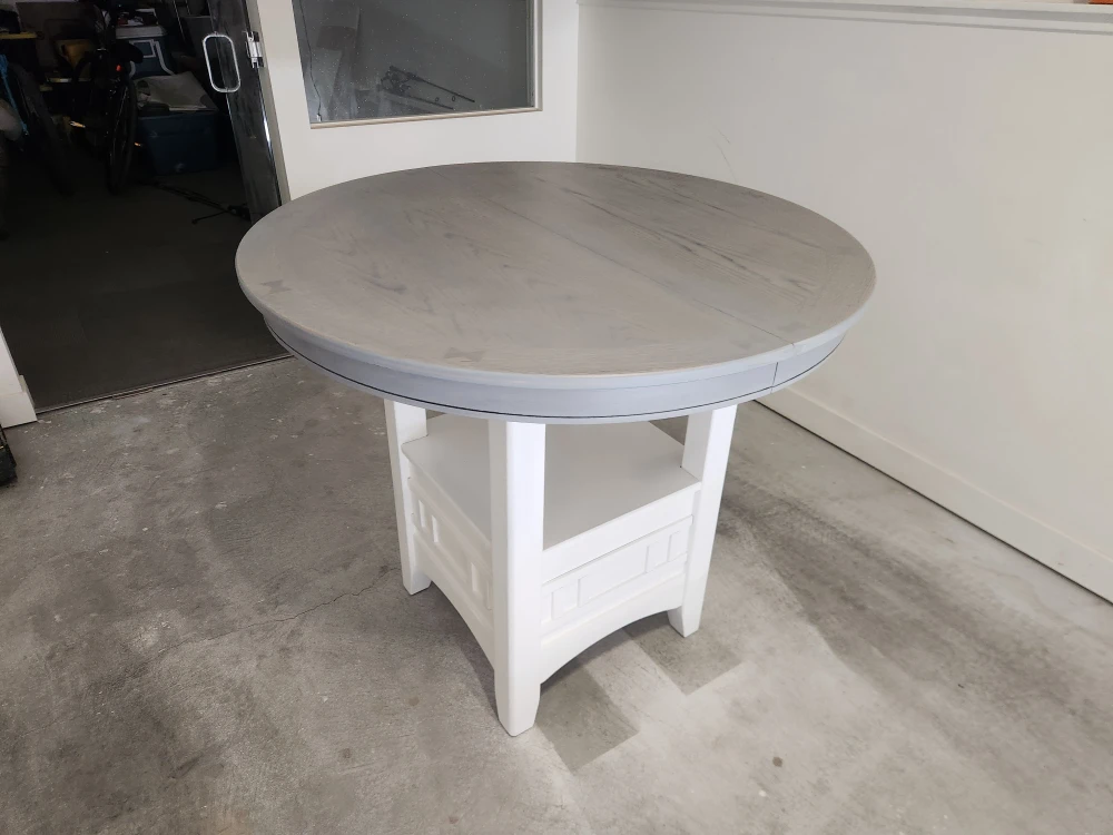 Round Extendable Dining Table - photo 2