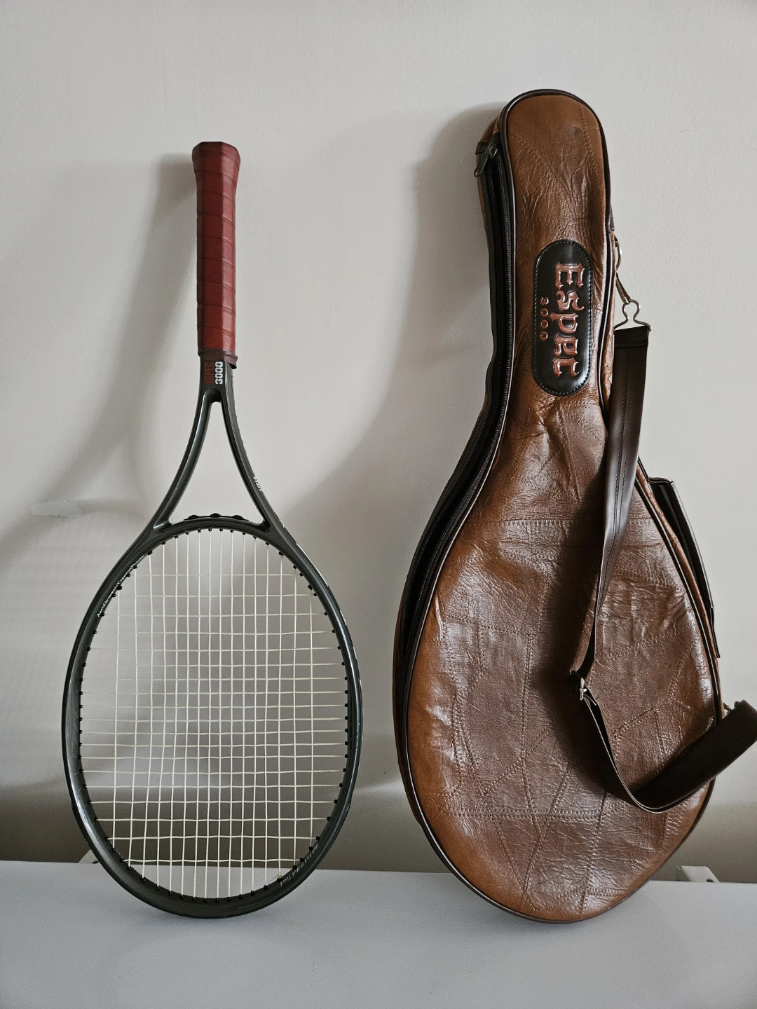 Espec 3000 Tennis Racket with Leather Carry Case