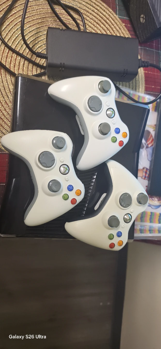 Xbox 360 Console with 3 Controllers and Games - photo 2