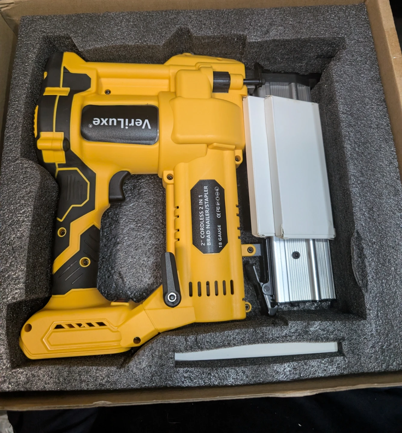 VeriLuxe 2-in-1 Cordless Brad Nailer/Stapler
