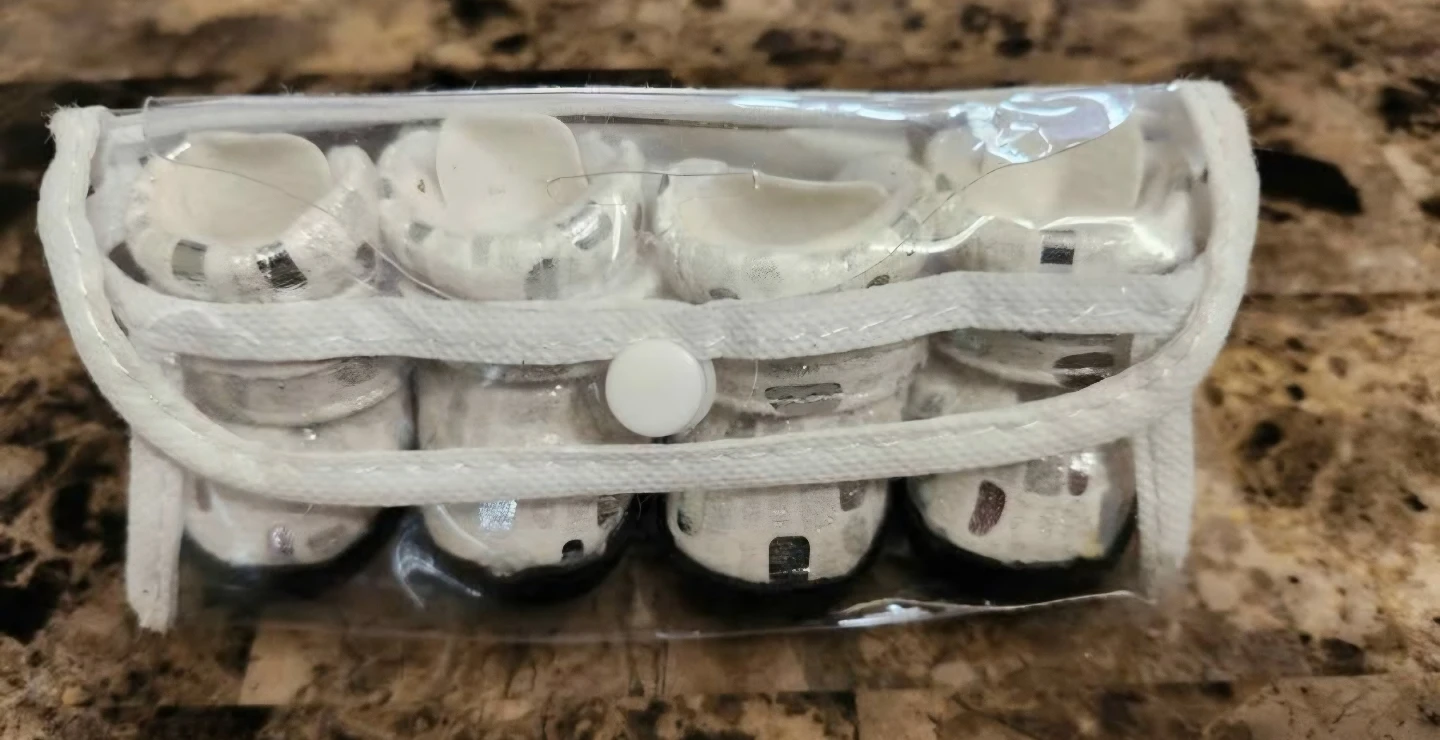 Set of 4 White Dog Boots Size 1 - photo 3