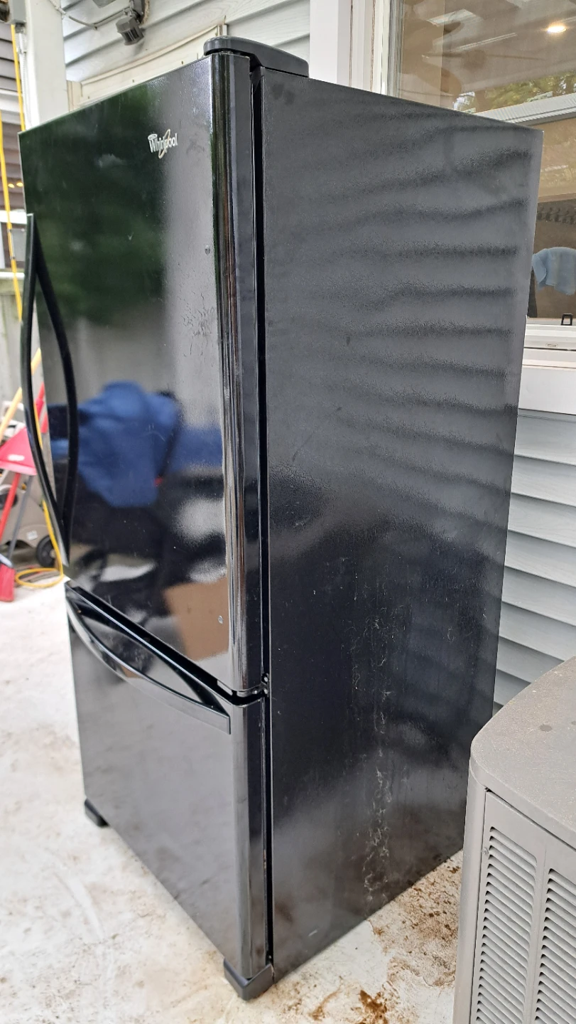 Whirlpool 30" Bottom-Freezer Refrigerator - photo 2