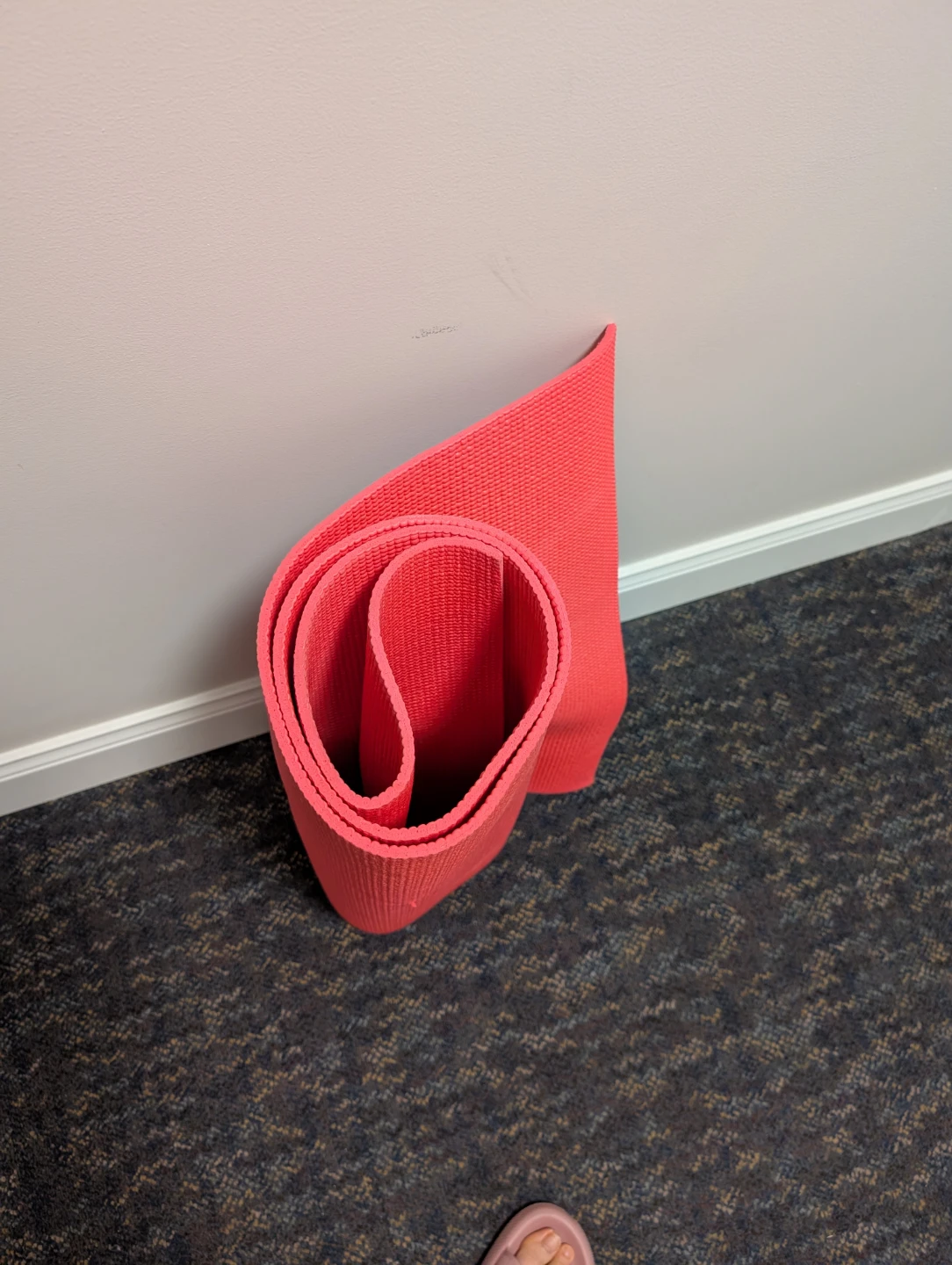 Mind Reader Pink Yoga Mat some peels - photo 4