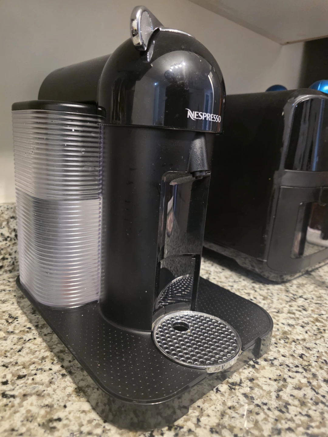 Nespresso Vertuo Next Coffee Machine - photo 3