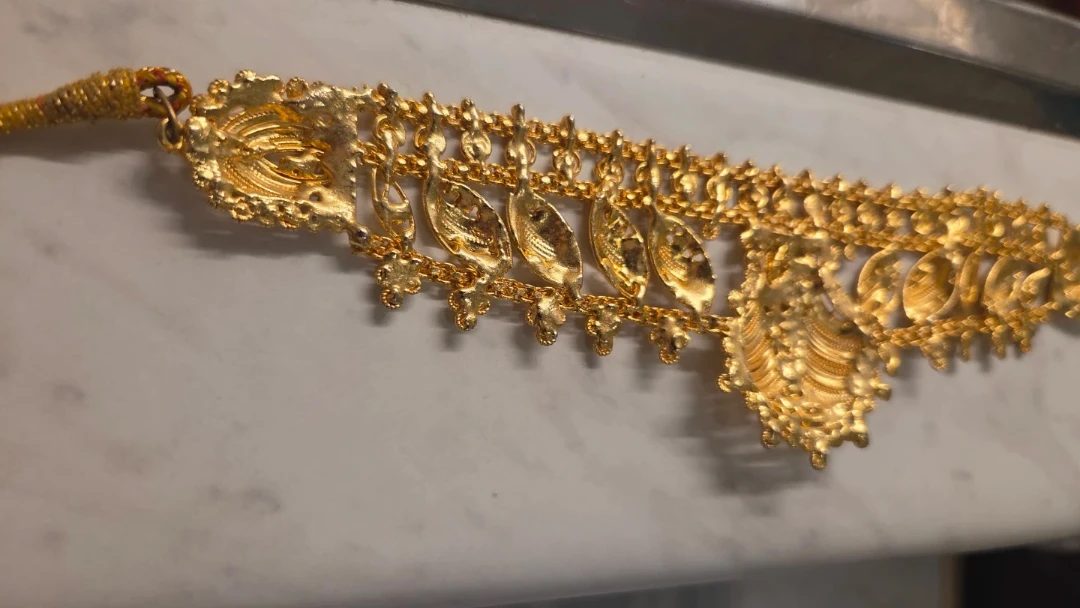 Gold Choker Necklace - photo 2
