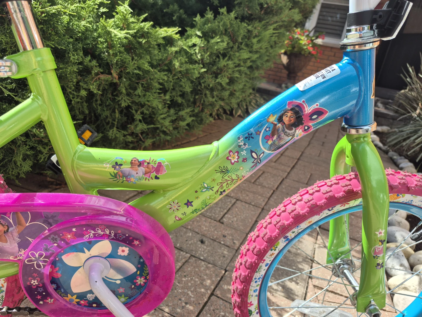 GREAT Disney Kids Bicycle - photo 2
