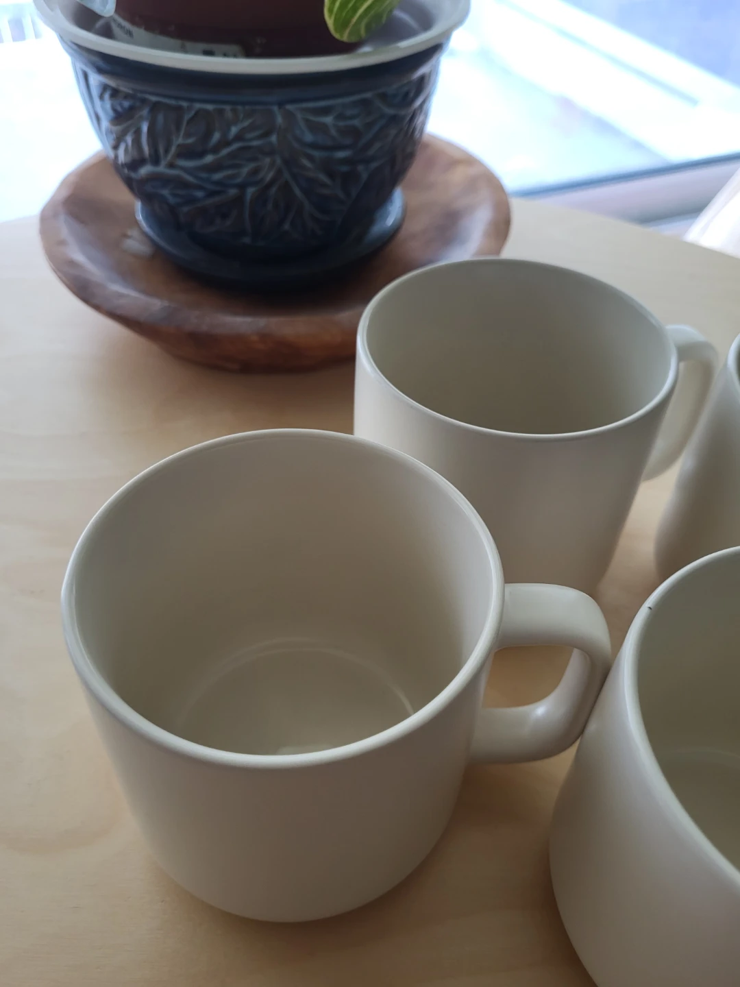 Set of 4 White/Cream Mugs - photo 4