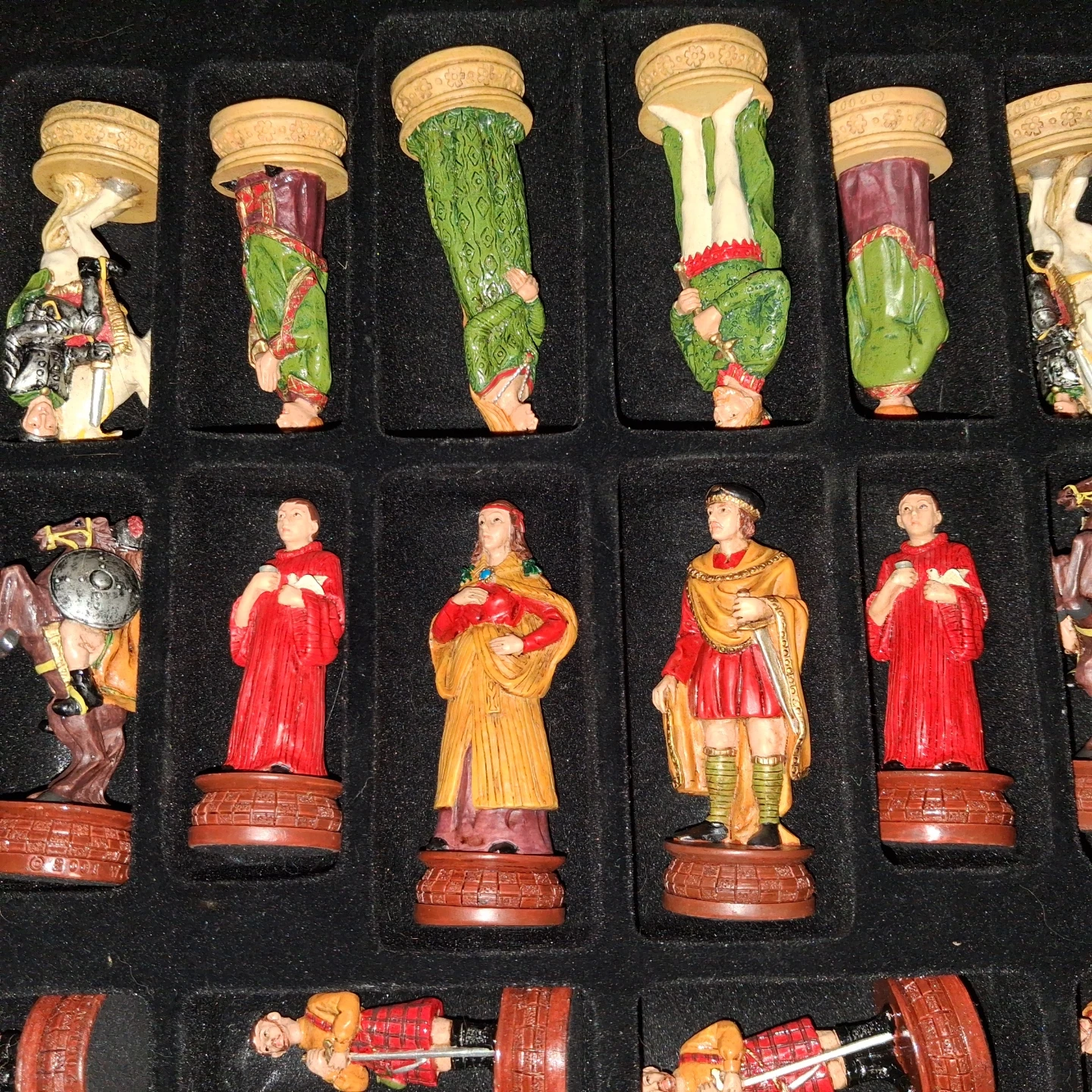 Vintage CF England/Scotland Reniseance Theme Chess Set - photo 3