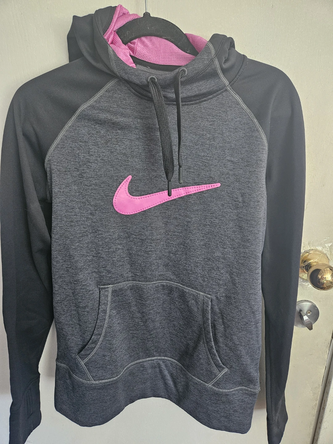 Nike Therma-Fit Hoodie - Medium