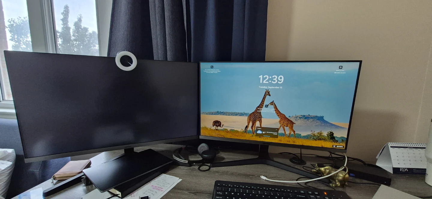 2 Samsung 27-inch Monitors