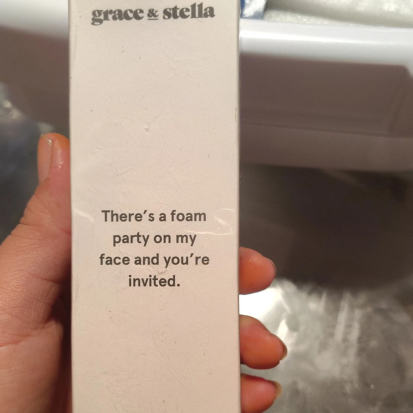 grace & stella Foaming Facial Cleanser - photo 2
