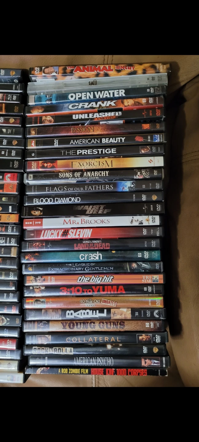 Large Movie Collection:$3 DVDs and $4 Blu-rays - photo 5