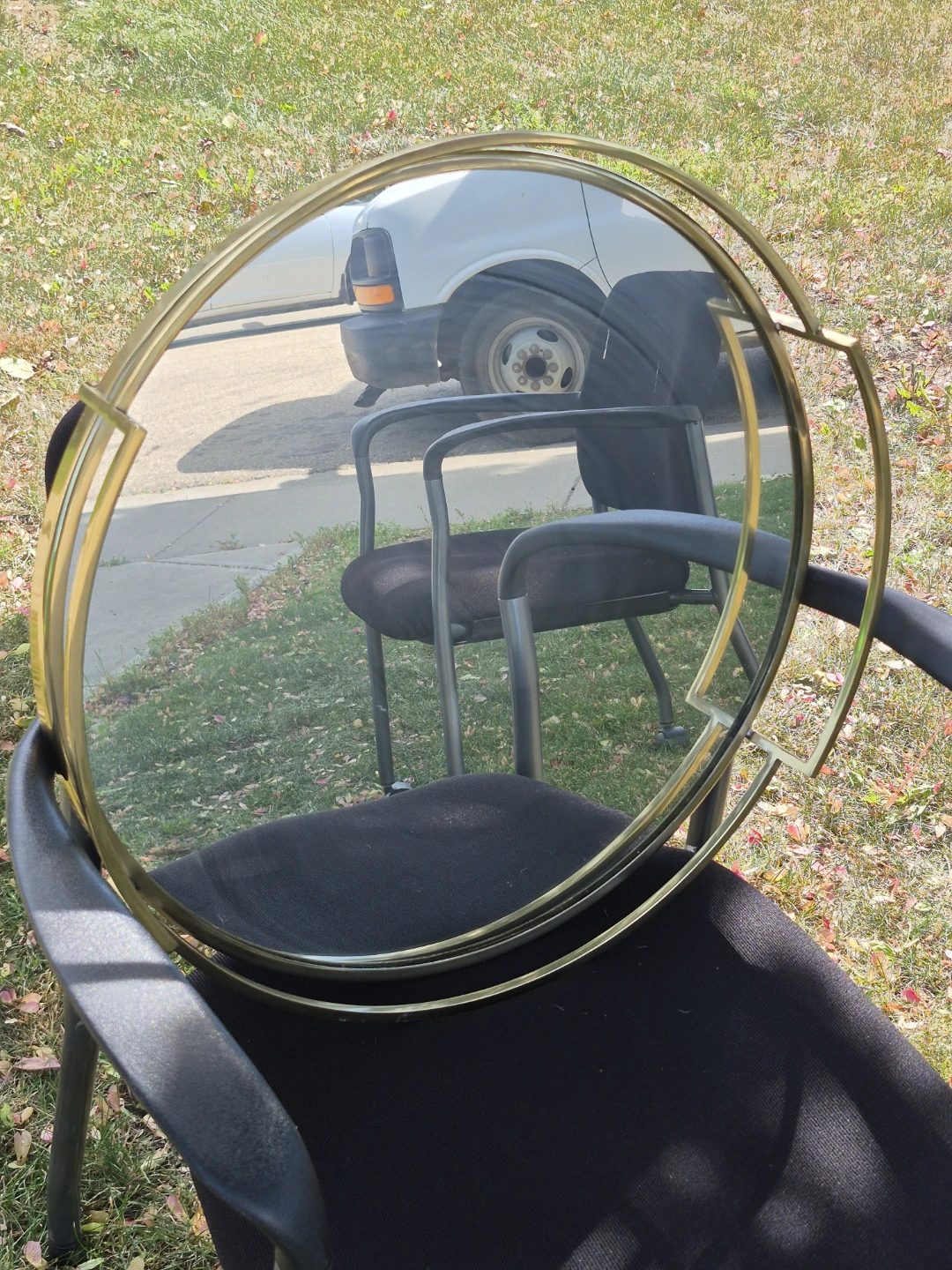 Round Gold Decorative Tray - photo 2
