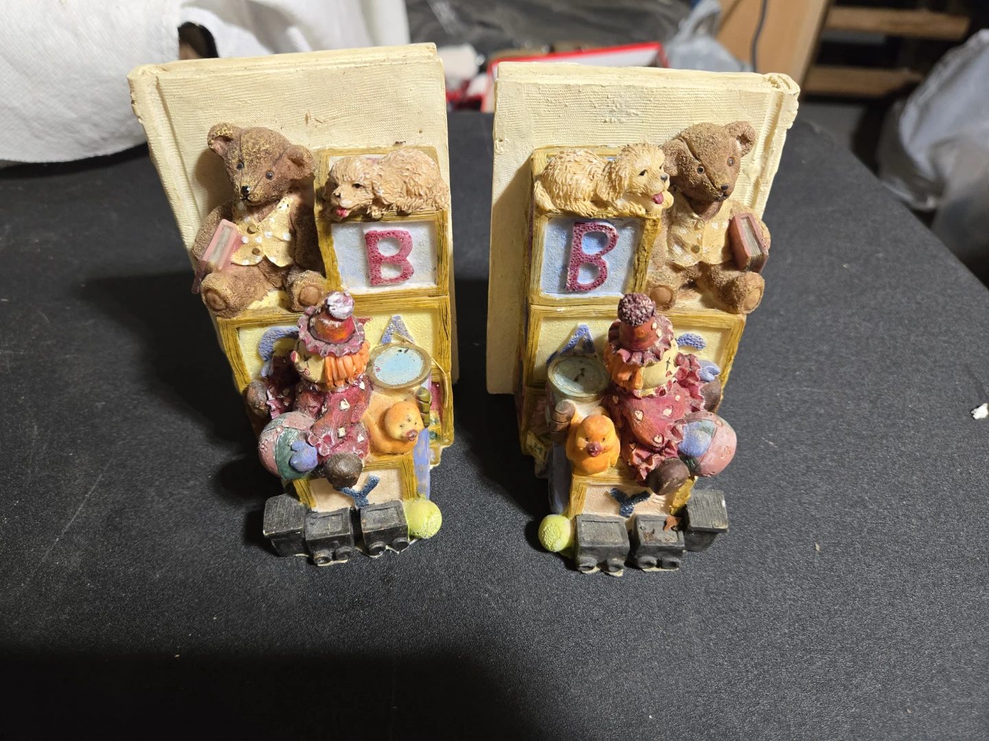 Decorative Bookends with Bears and Clowns - photo 4