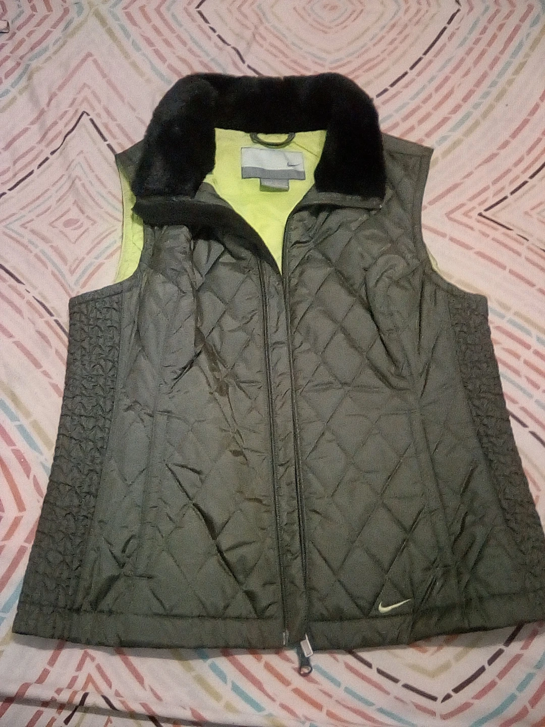 Nike Quilted Vest with Faux Fur Collar - photo 2