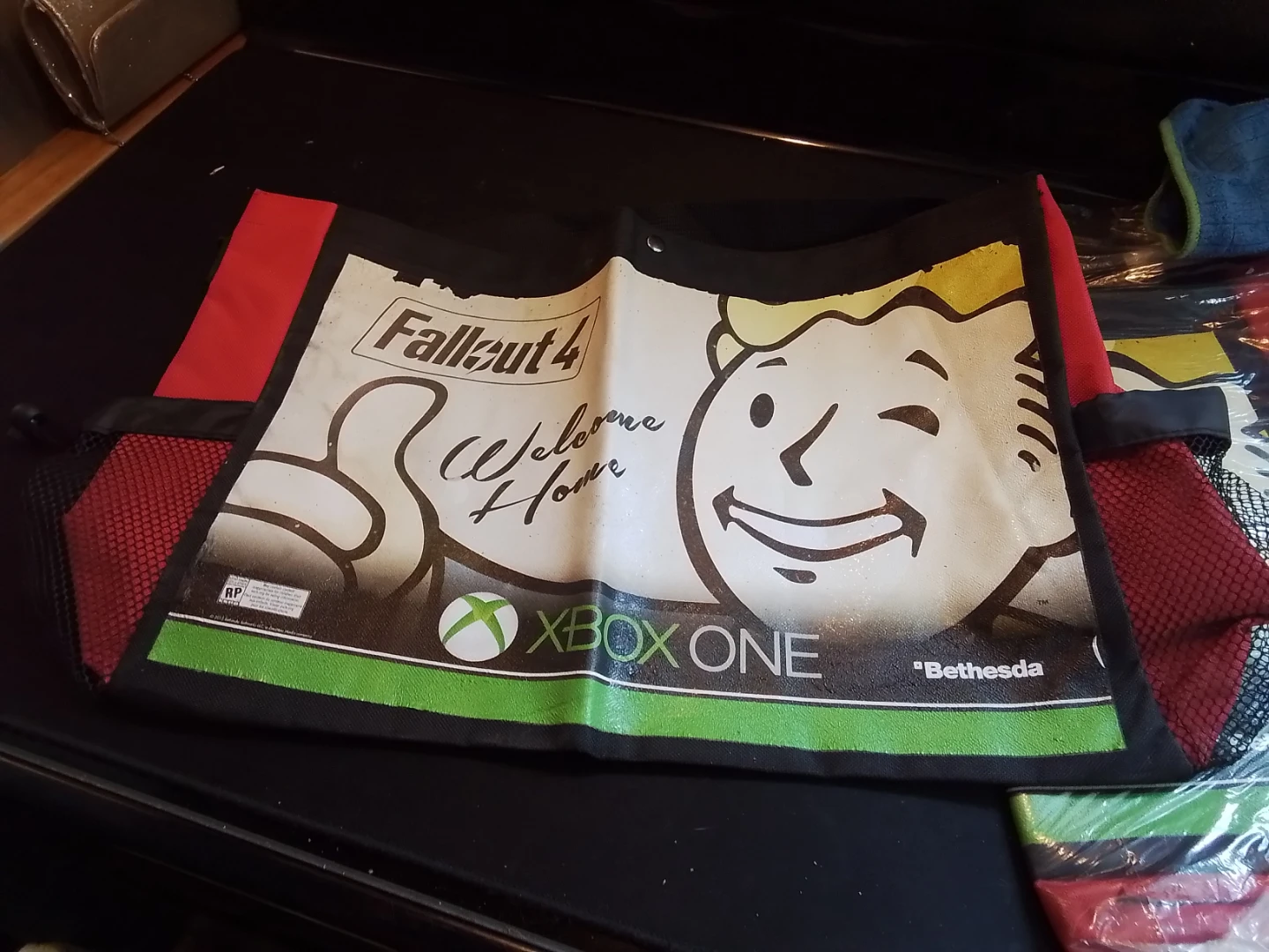 Fallout 4 EB Games Messenger Bag - photo 3