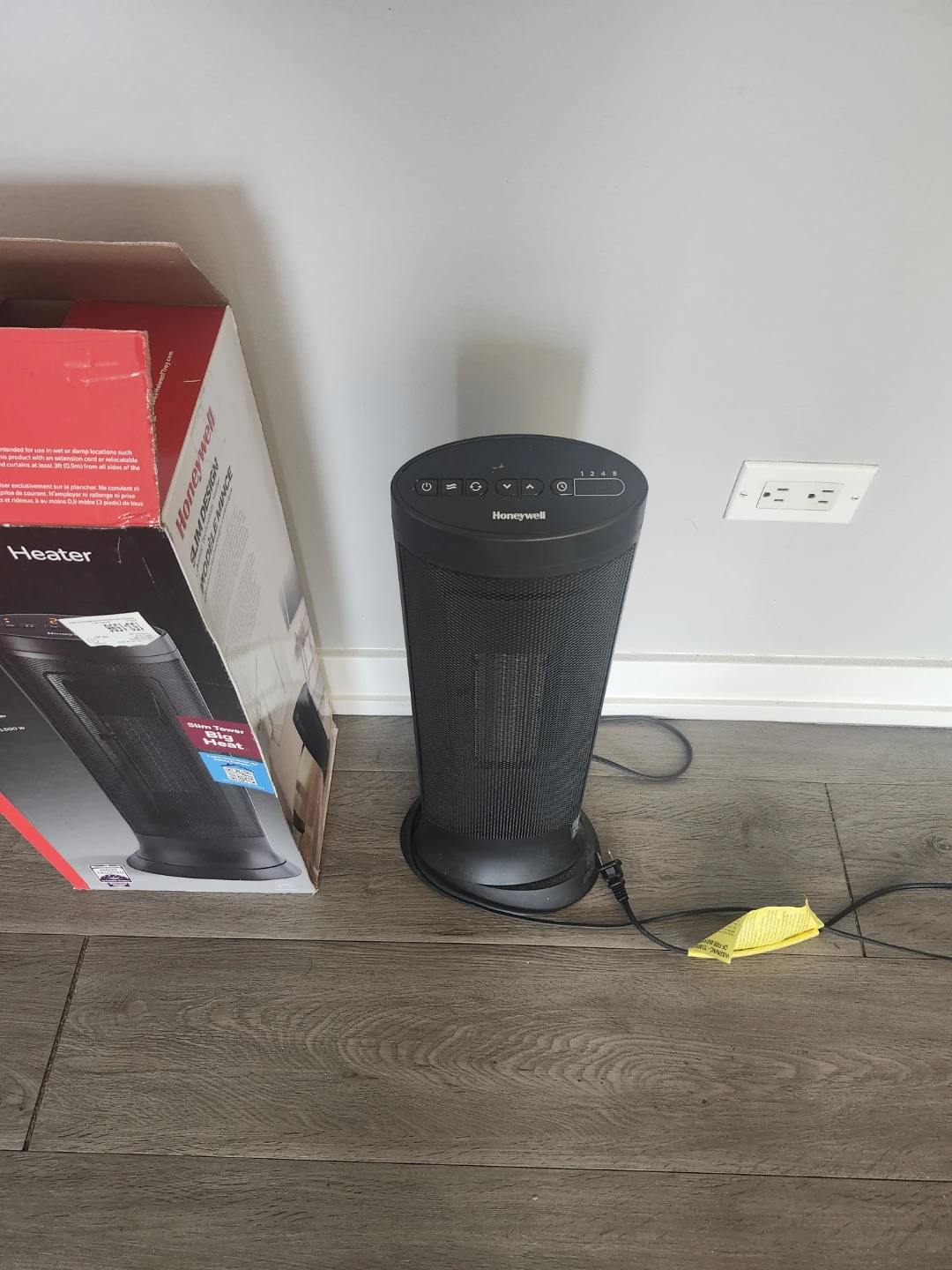 Honeywell Slim Ceramic Tower Heater - photo 2