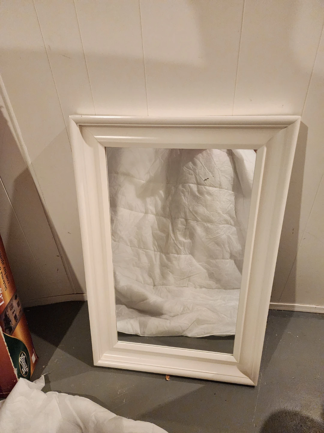 🏈 White Framed Rectangular Wall Mirror – Clean & Simple Design