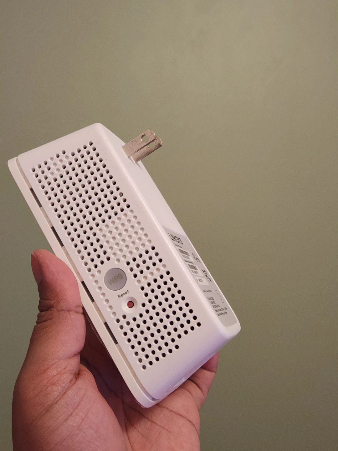 Linksys RE7000 V2 Wi-Fi Range Extender - photo 3