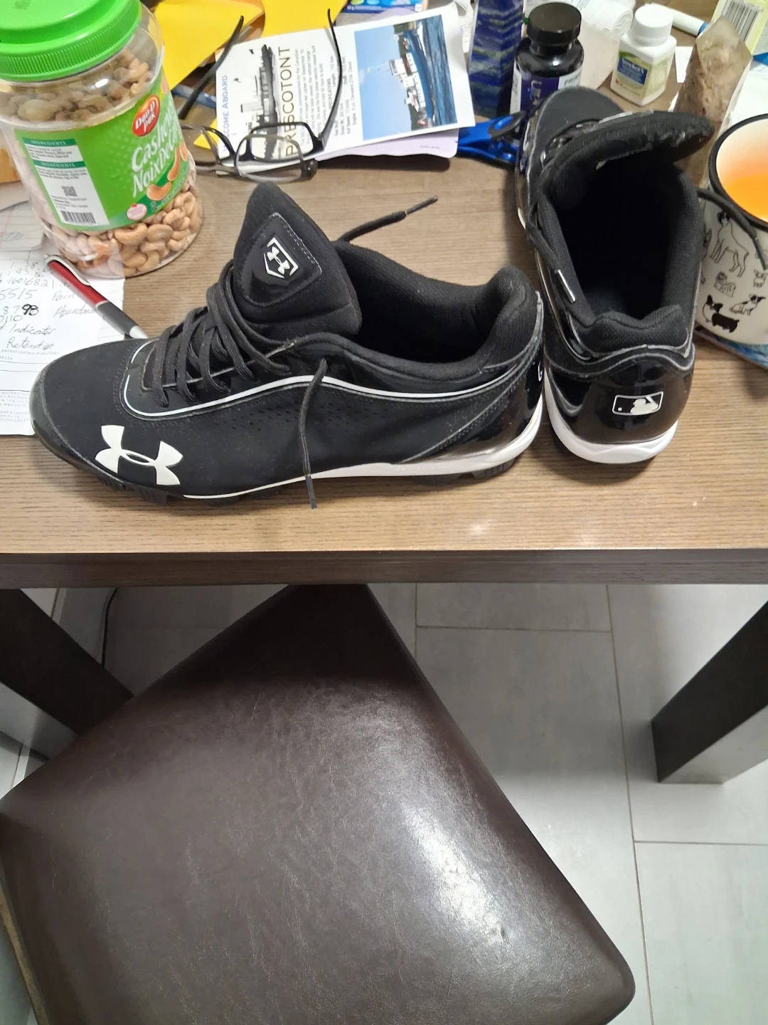 Under Armour size 13 Black Baseball Cleats