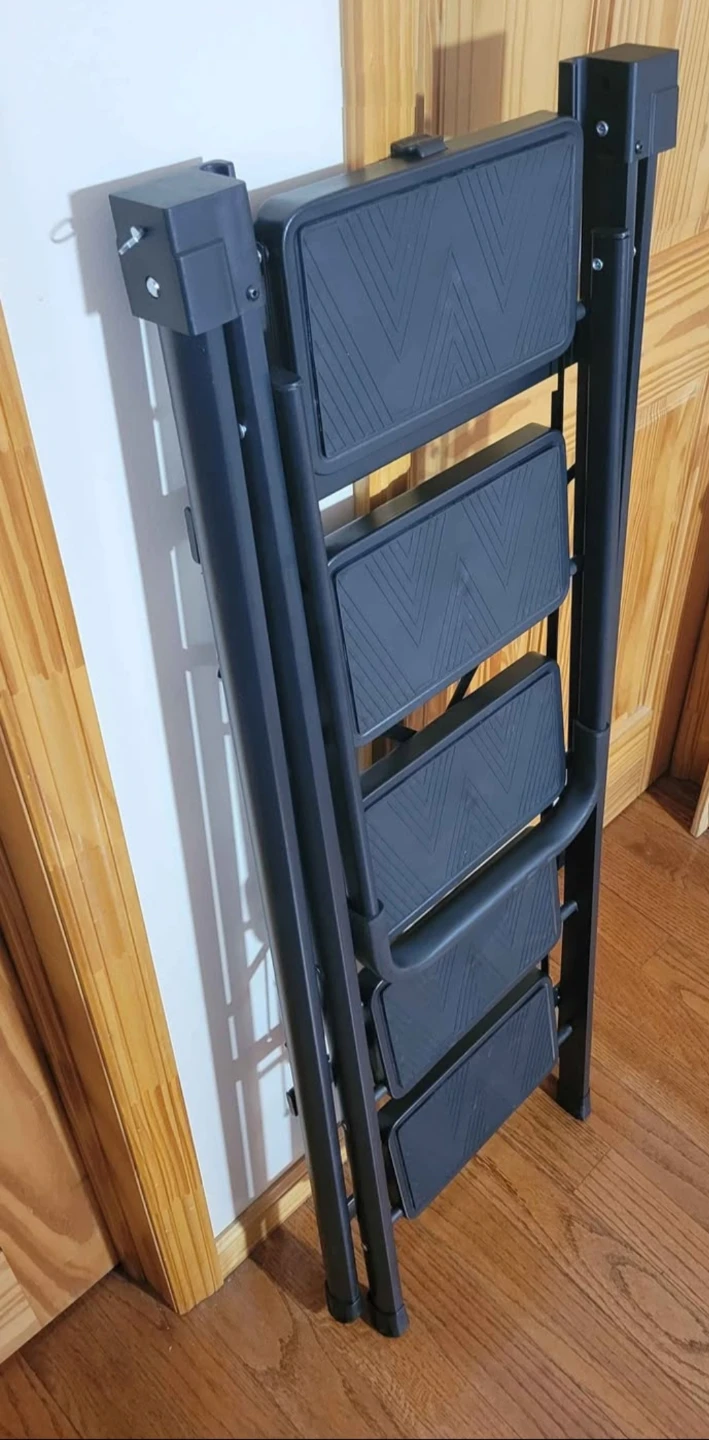 Brand NEW Black 5-Step Folding Step Ladder - photo 2