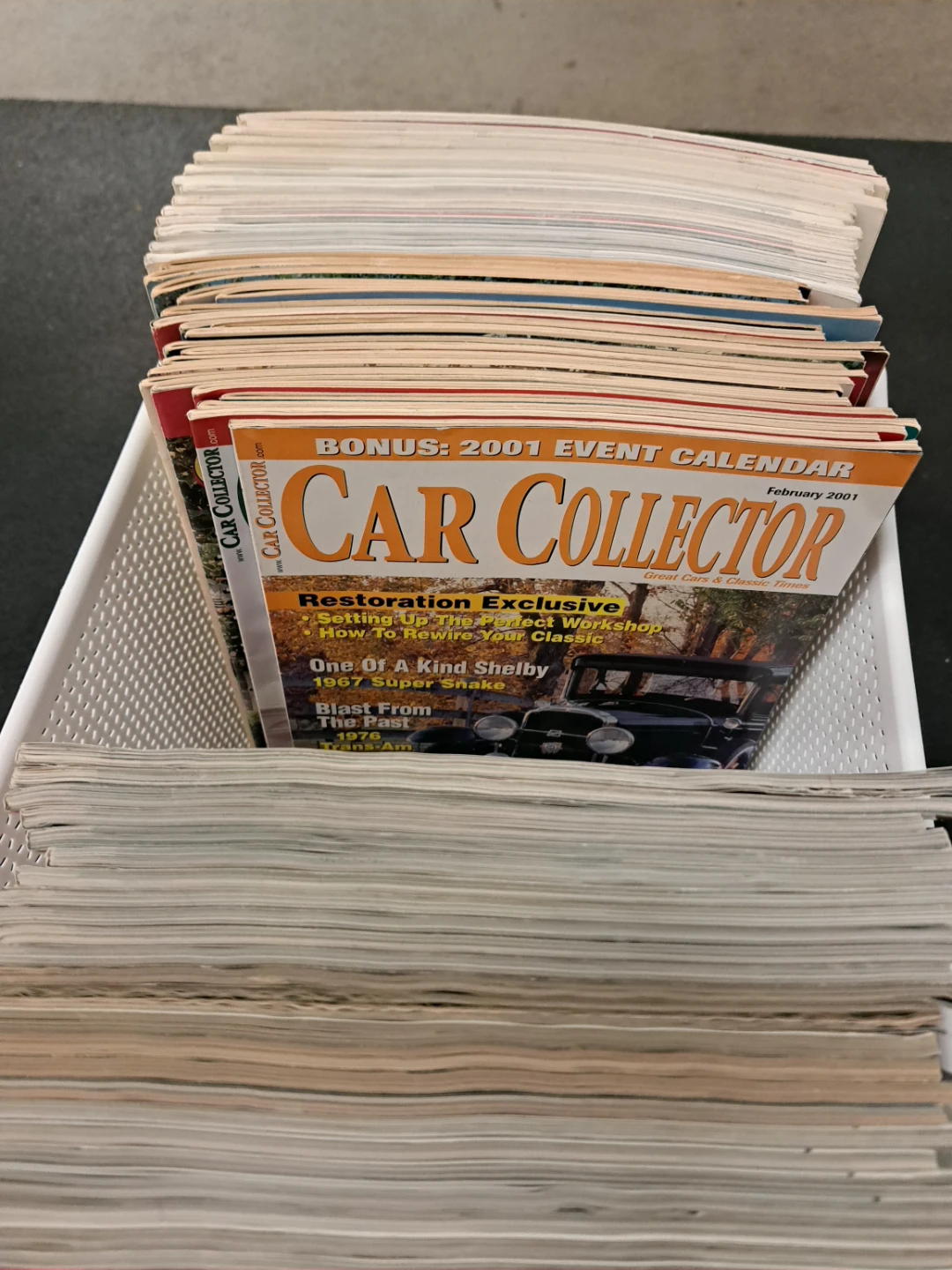 64 Assorted Vintage Automobile Enthusiast Magazines - photo 2