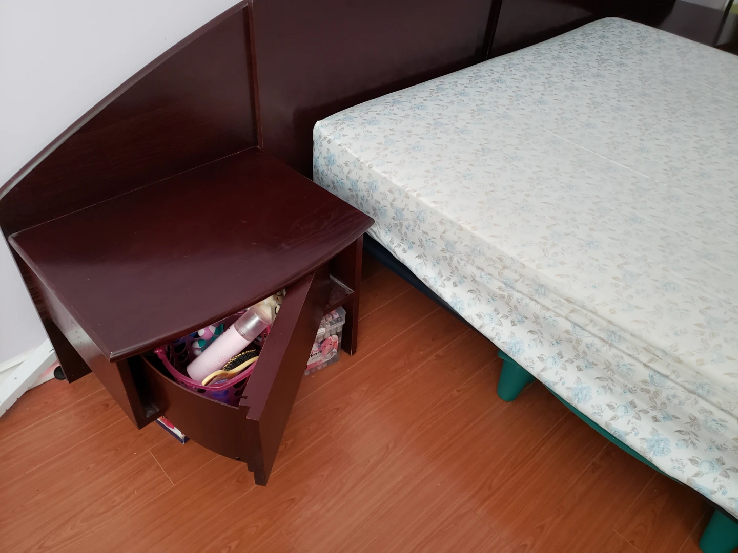 Dark Brown Curved Headboard Bed Frame - photo 2