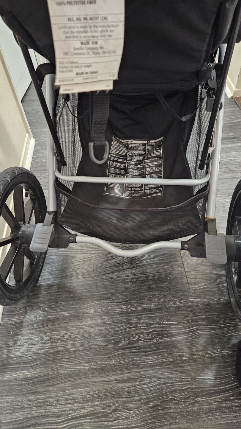 Evenflo Jogging Stroller - photo 4