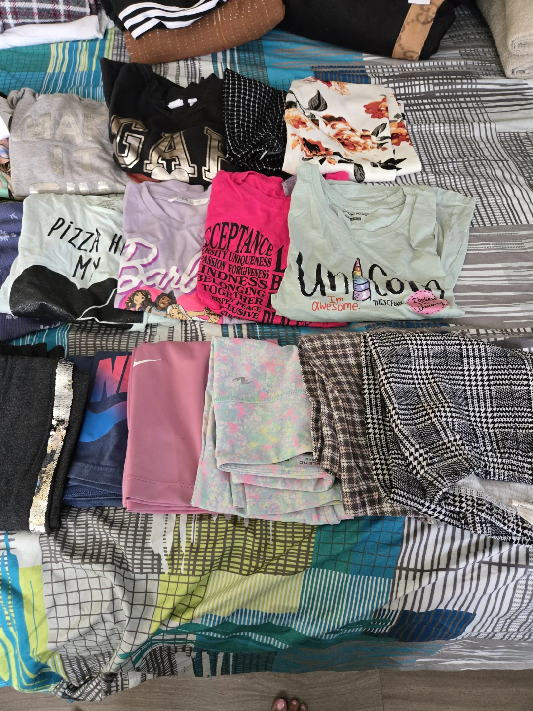 Girls Assorted Clothing Bundle Size Medium - photo 3