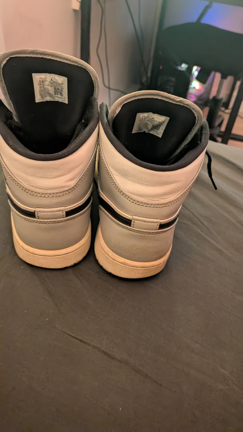 Air Jordan 1 High Grey and White - photo 3