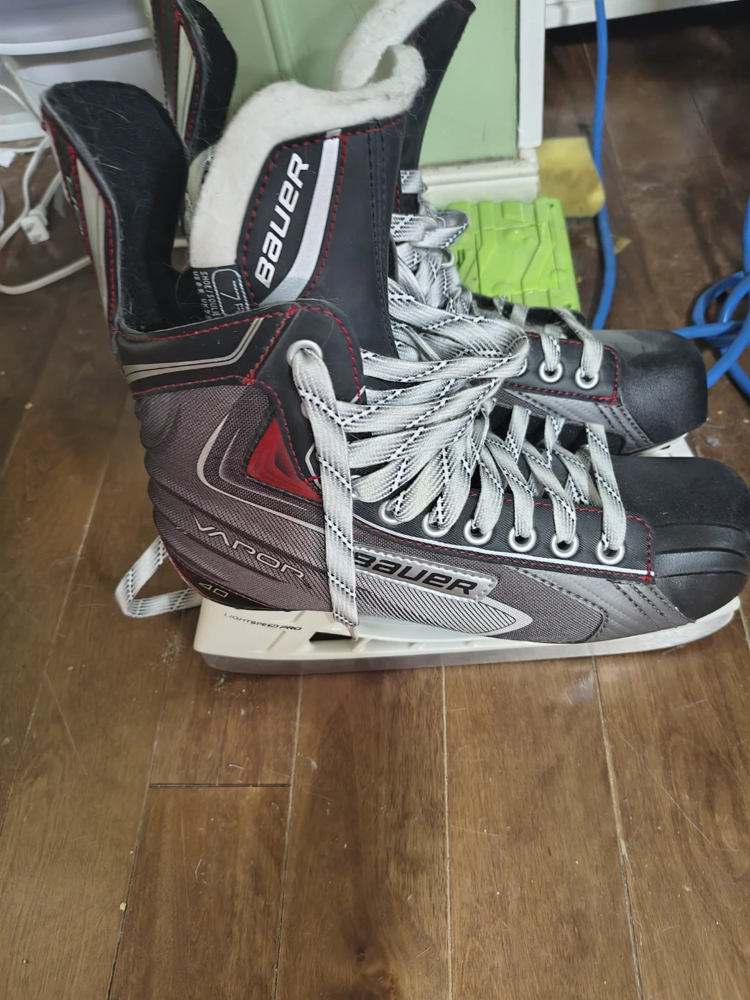 Bauer Vapor Hockey Skates
